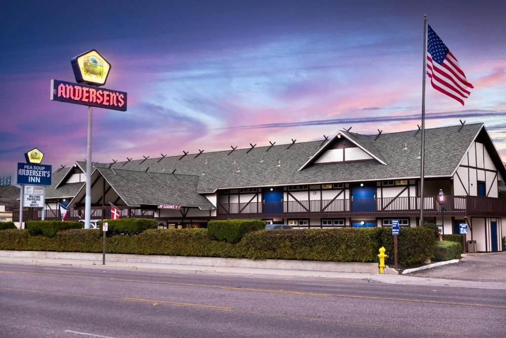 Pea Soup Andersen’s Inn